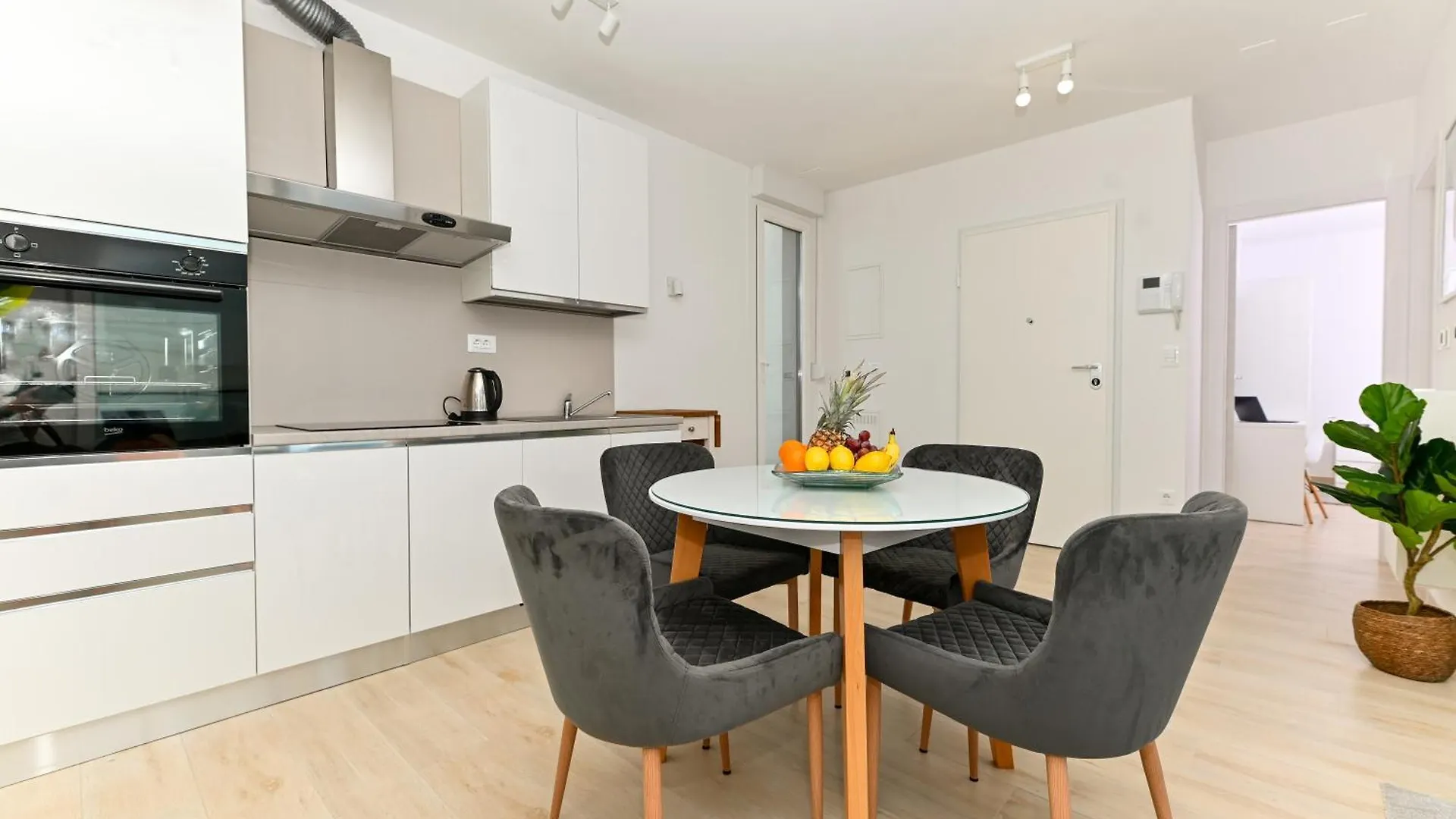 Luxury Apartment Skyline سبليت 0*,