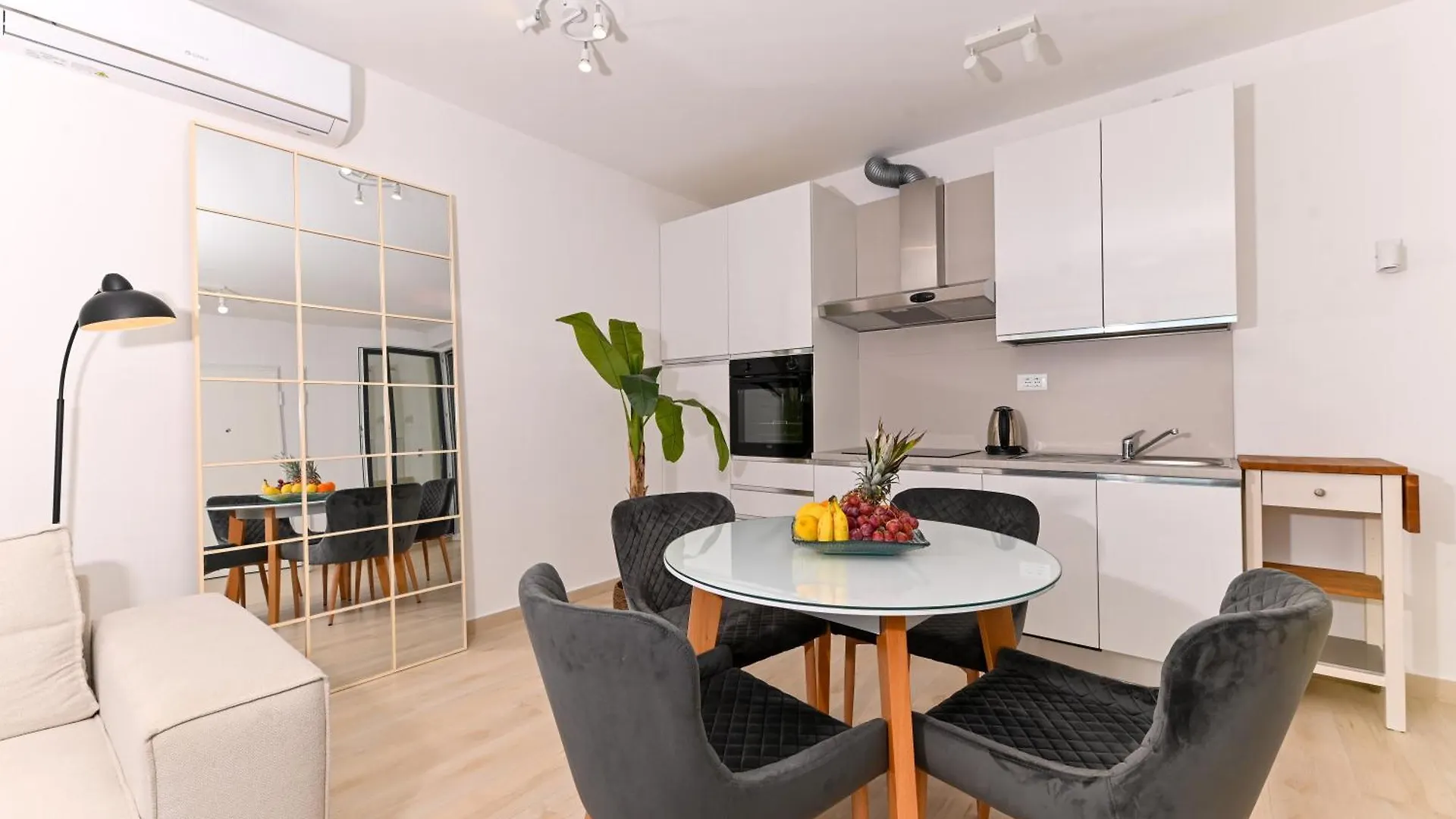 Luxury Apartment Skyline سبليت 0*,  كرواتيا